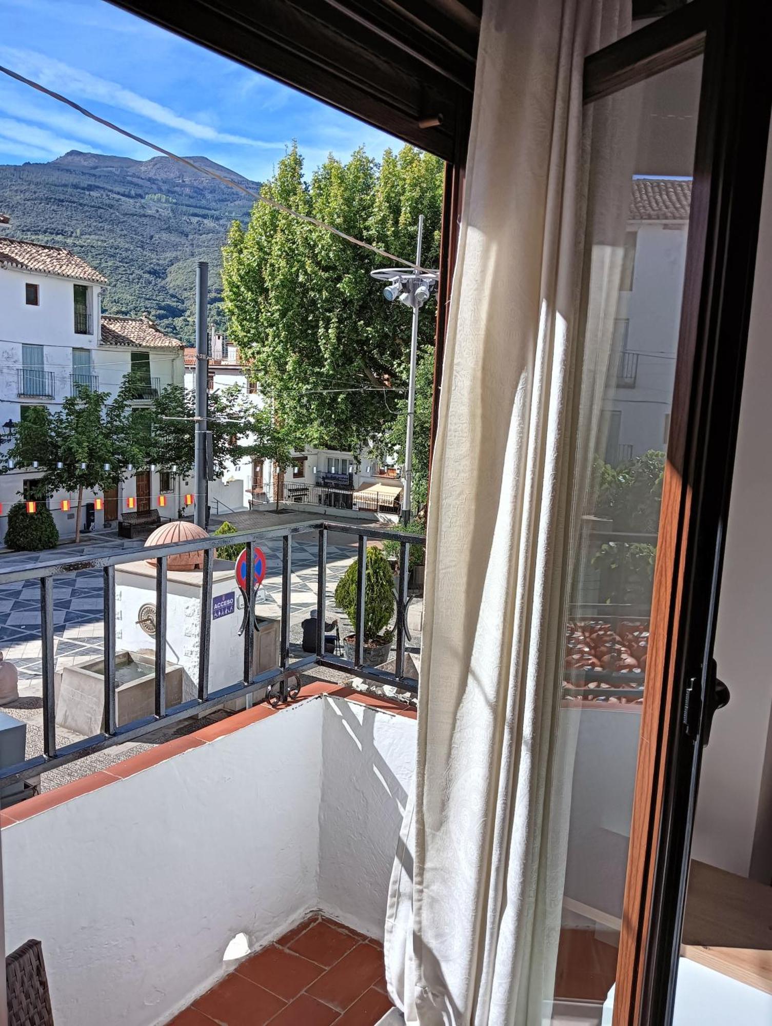 Apartamento La Casa De La Plaza Güéjar Sierra Exterior foto